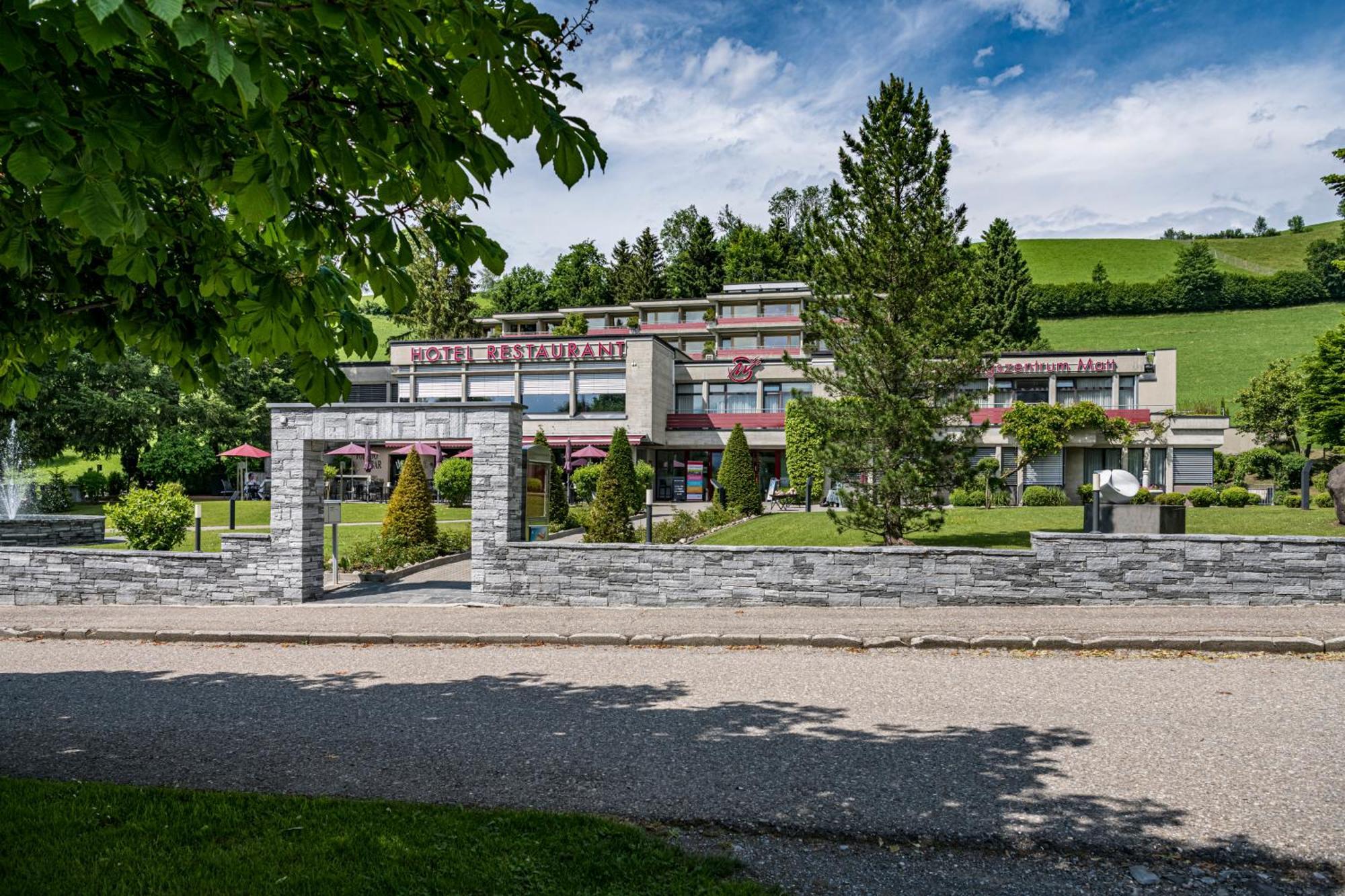 Hotel & Bildungszentrum Matt Schwarzenberg Екстериор снимка
