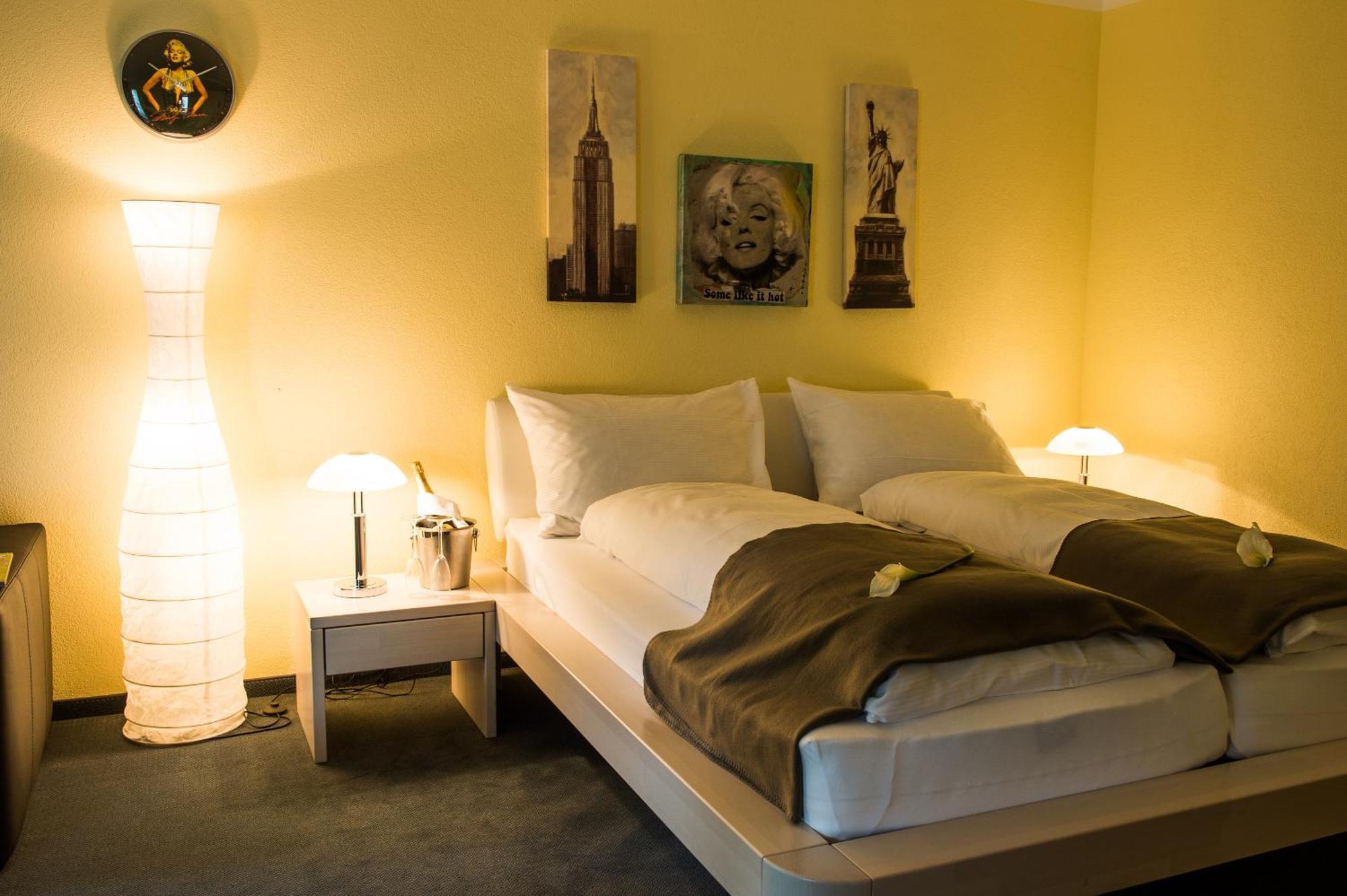 Hotel & Bildungszentrum Matt Schwarzenberg Екстериор снимка